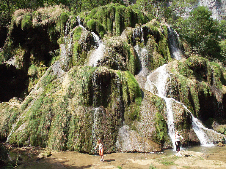 Baume les Messieurs : la cascade