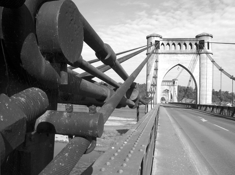 Pont de Langeais (noir et blanc)
