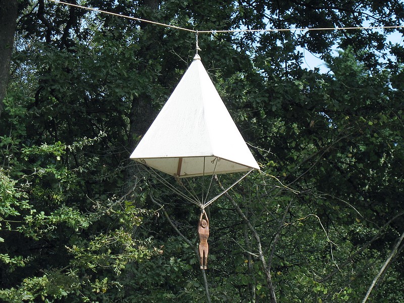 Le Clos Lucé - Parachute de Léonard de Vinci